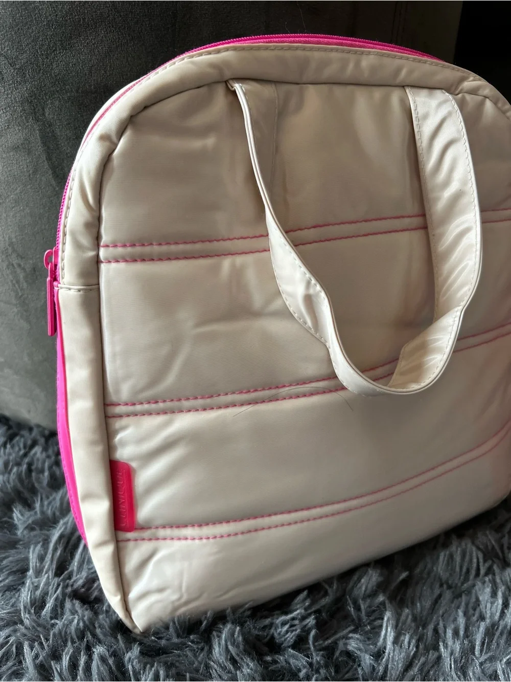 Clinique Quilted Puffer Makeup Travel Bag - Cream & Pink